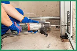 Quality Garage Door Service Philadelphia, PA 215-297-3054 - installation-sid-gr-22m